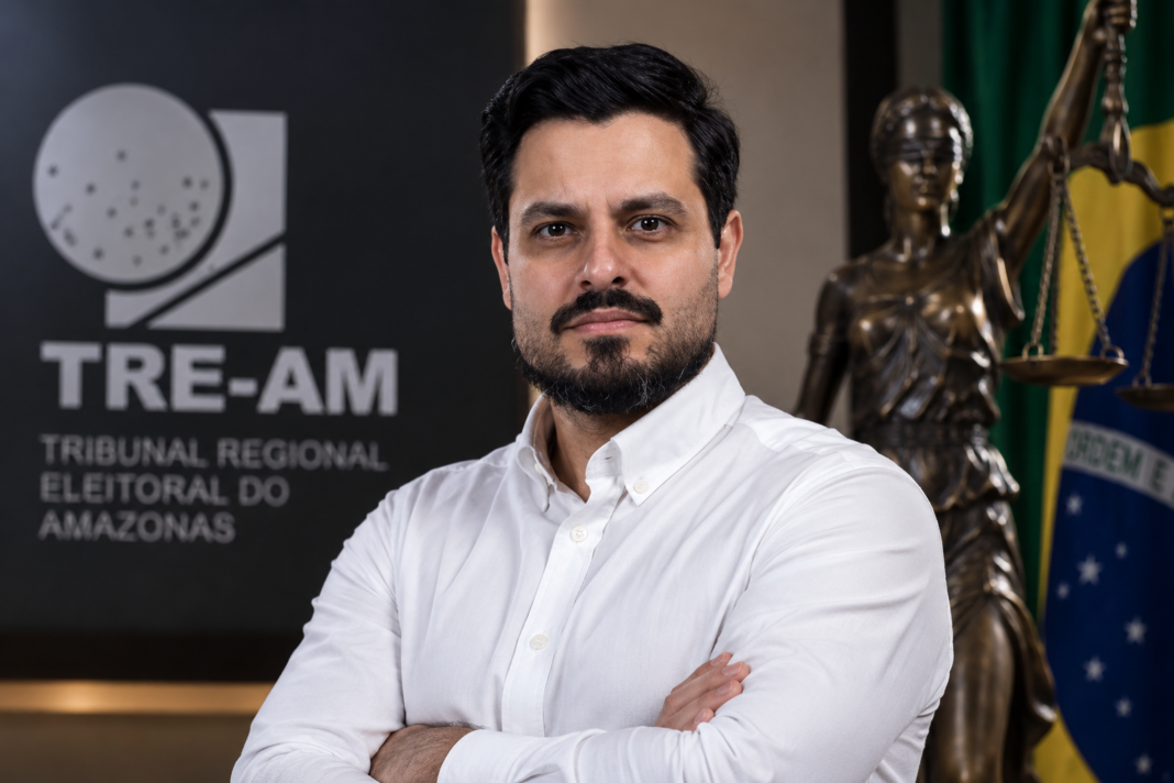 Delegado Tayah do PT vence no TRE-AM e Justiça manda Delegado Bolsonarista remover postagem Delegado Tayah do PT vence no TRE-AM e Justiça manda Delegado Bolsonarista remover postagem