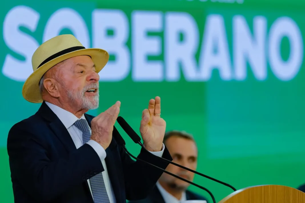 Democracia avançou sob Lula e Brasil vai na contramão de onda autoritária, diz estudo global Democracia avançou sob Lula e Brasil vai na contramão de onda autoritária, diz estudo global