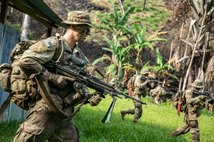 Exército dos EUA e aliados de Trump fazem exercício militar na Amazônia sul-americana Exército dos EUA e aliados de Trump fazem exercício militar na Amazônia sul-americana