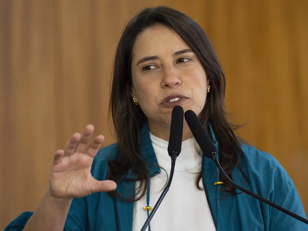 Governadora Raquel Lyra, de Pernambuco, sugere esterilizar paciente sem consentimento Governadora Raquel Lyra, de Pernambuco, sugere esterilizar paciente sem consentimento