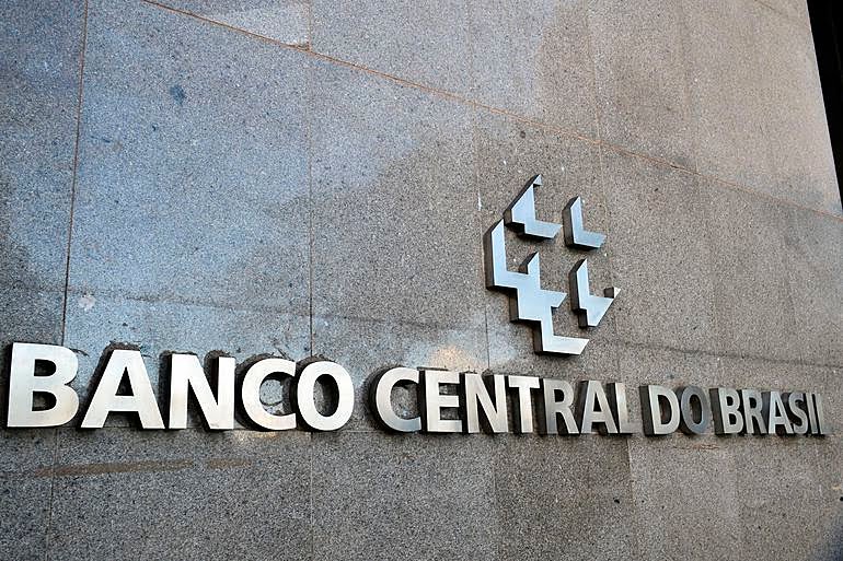 BC libera Pix automático em conta-salário e prevê exclusão imediata de instituições; veja mudanças BC libera Pix automático em conta-salário e prevê exclusão imediata de instituições; veja mudanças