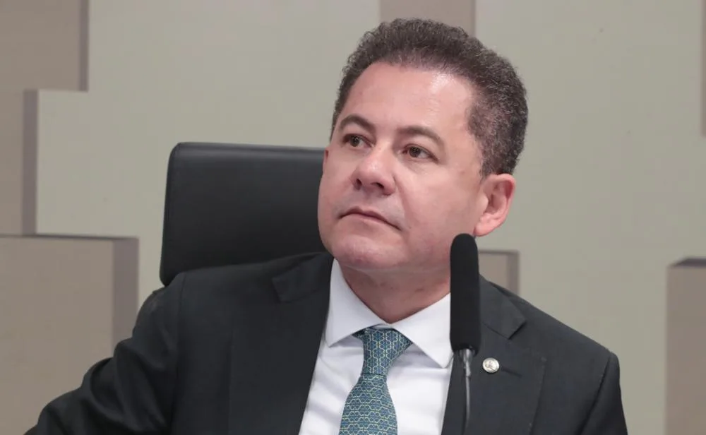 Cezinha de Madureira assinou contrato para comprar 4% de instituto ligado a Mendonça Cezinha de Madureira assinou contrato para comprar 4% de instituto ligado a Mendonça