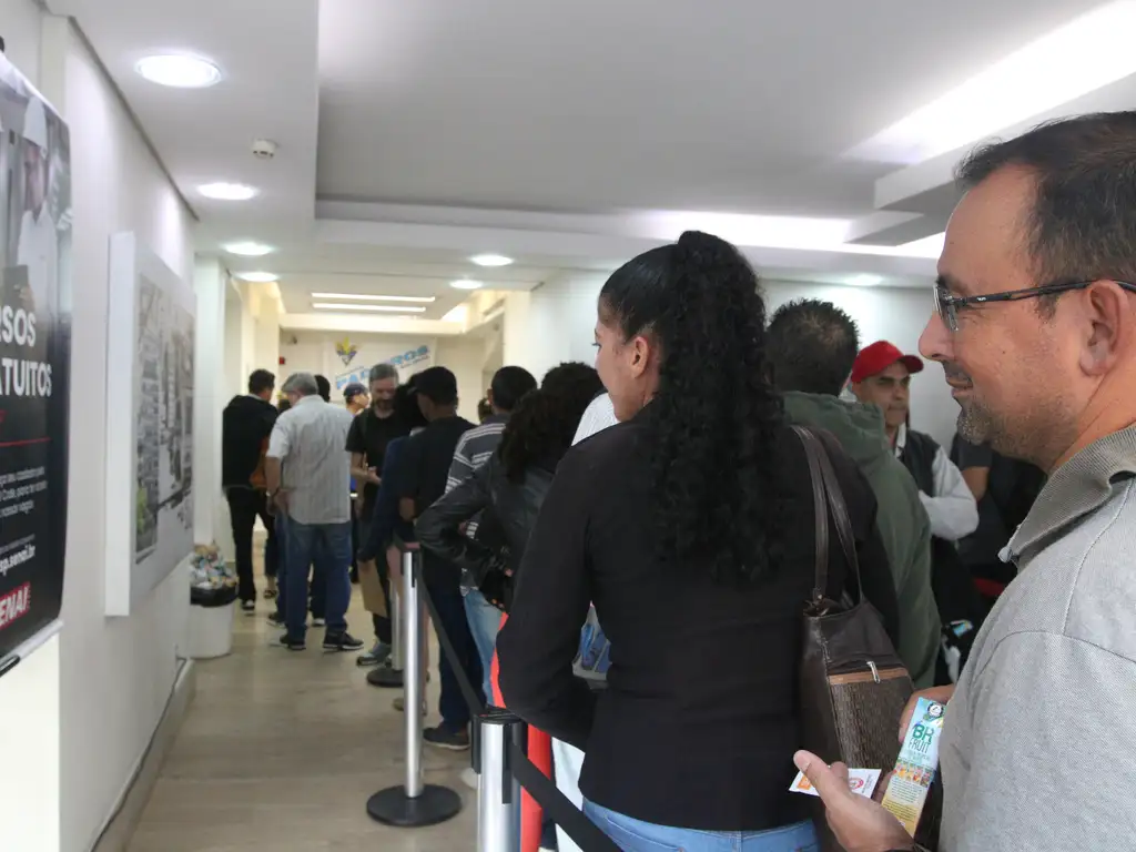 Três em cada dez MEIs abertas são de trabalhadores que tinham carteira assinada Três em cada dez MEIs abertas são de trabalhadores que tinham carteira assinada