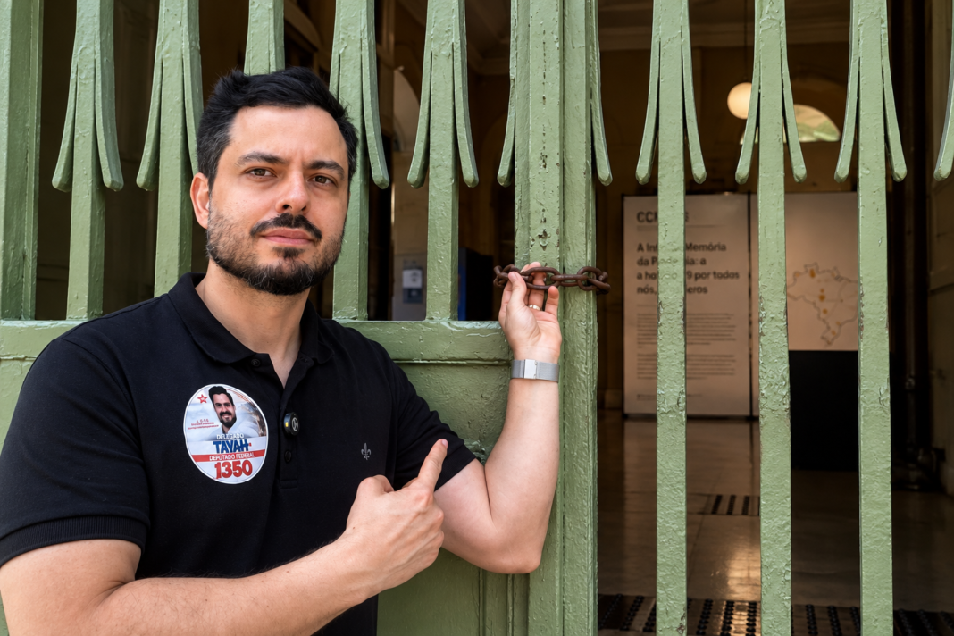 Delegado Tayah questiona fechamento de exposição sobre a Covid-19 no Palacete Provincial e cobra esclarecimentos Delegado Tayah questiona fechamento de exposição sobre a Covid-19 no Palacete Provincial e cobra esclarecimentos
