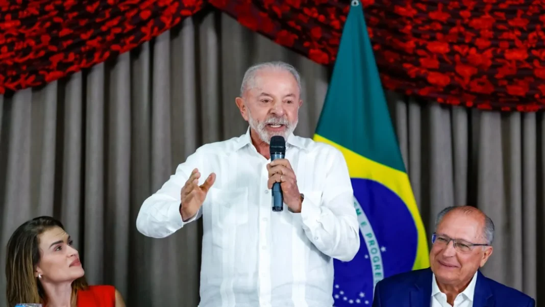 Veja o que Lula pode mudar nas leis trabalhistas em seu quarto governo Veja o que Lula pode mudar nas leis trabalhistas em seu quarto governo