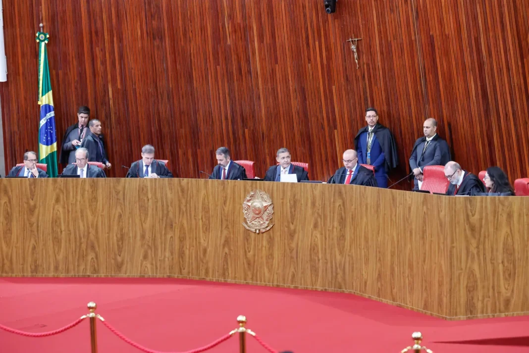 Após impasse sobre Exército do Lula, TSE define quando canais são ligados a campanhas Após impasse sobre Exército do Lula, TSE define quando canais são ligados a campanhas
