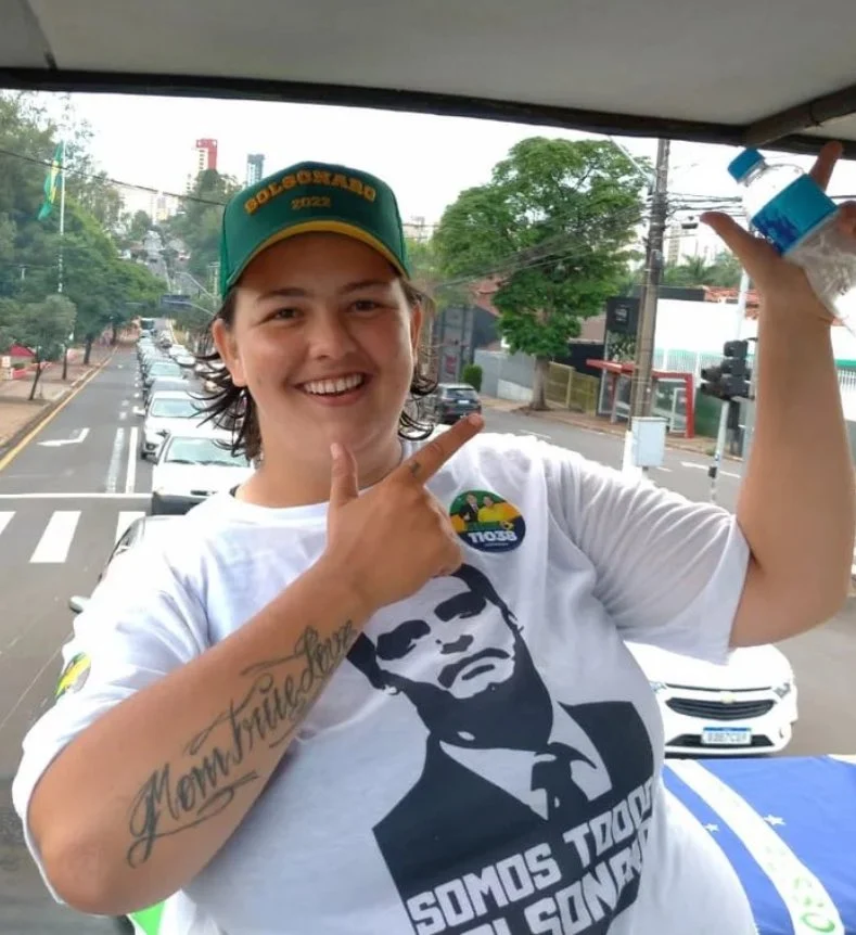 Deputada eleita do PL-Paraná pede que seguidores demitam eleitores do Lula Deputada eleita do PL-Paraná pede que seguidores demitam eleitores do Lula