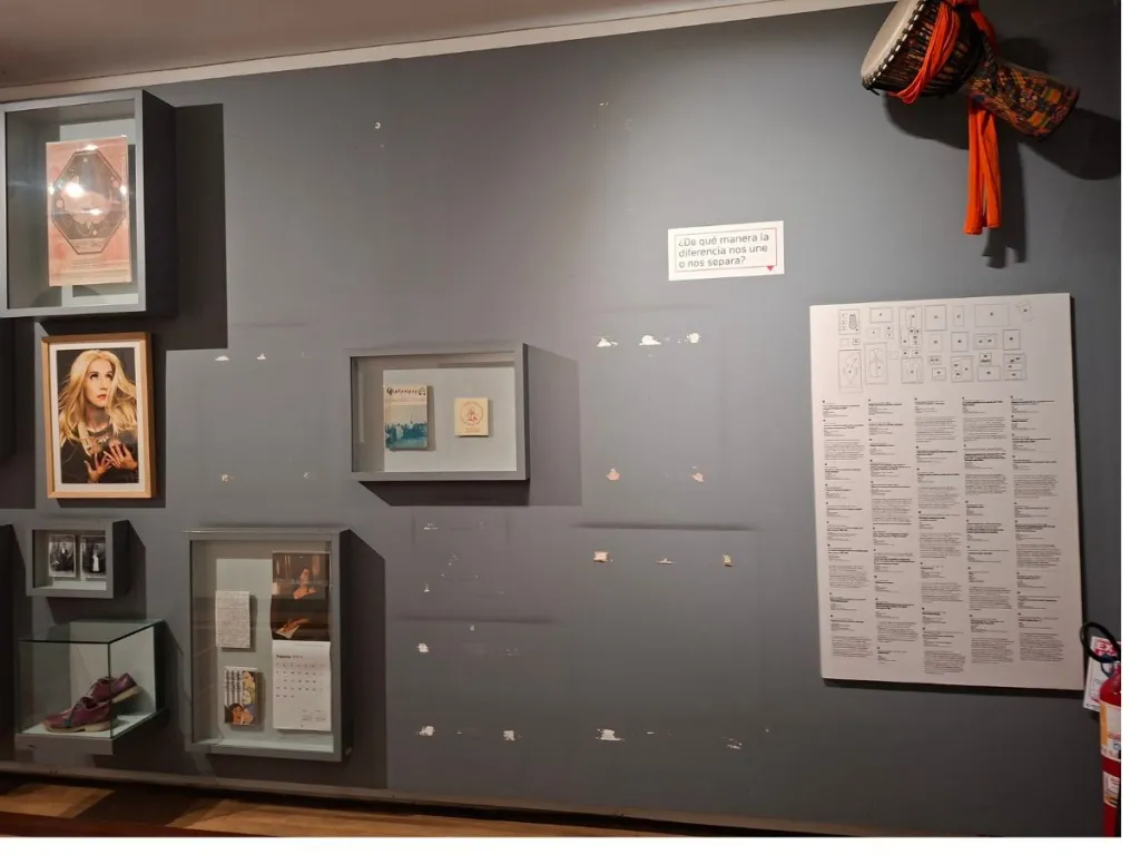 Governo de direita da Colômbia remove obras LGBTQIA+ e feministas de museu Governo de direita da Colômbia remove obras LGBTQIA+ e feministas de museu