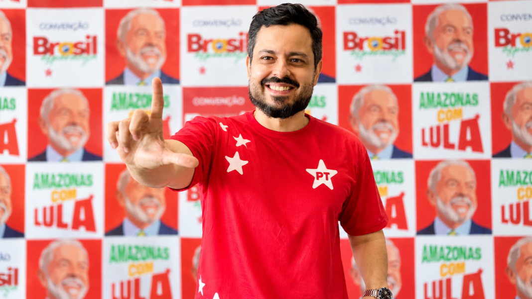 Posso ser vereador agora, mas não querem deixar, afirma Delegado Tayah, suplente na CMM Posso ser vereador agora, mas não querem deixar, afirma Delegado Tayah, suplente na CMM
