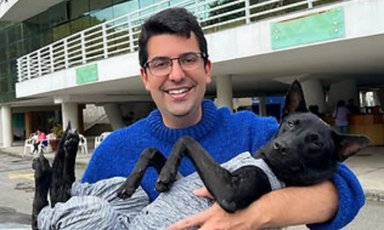 Deputado Marcelo Queiroz volta a ser alvo da PF em investigação sobre castração de animais Deputado Marcelo Queiroz volta a ser alvo da PF em investigação sobre castração de animais