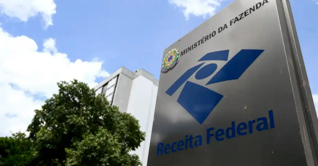 Leilões de outubro têm mostruário da Casas Bahia, Playstation 5 a R$ 300 e iPhone 17 por R$ 600 Leilões de outubro têm mostruário da Casas Bahia, Playstation 5 a R$ 300 e iPhone 17 por R$ 600