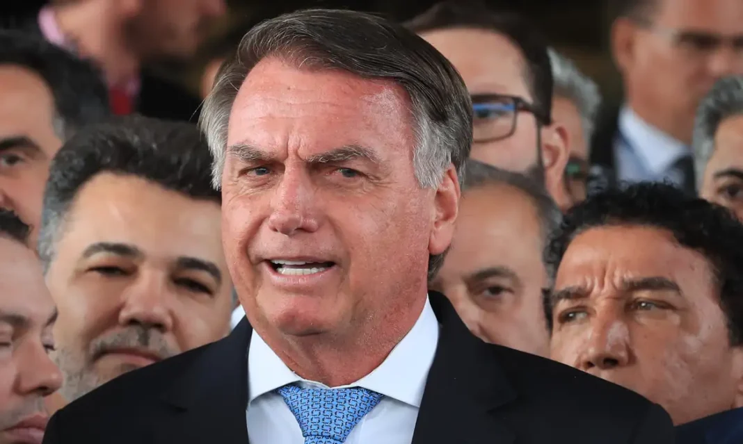 Defesa de Bolsonaro pede liberdade do ex-presidente com base em sessão sobre Moraes Defesa de Bolsonaro pede liberdade do ex-presidente com base em sessão sobre Moraes