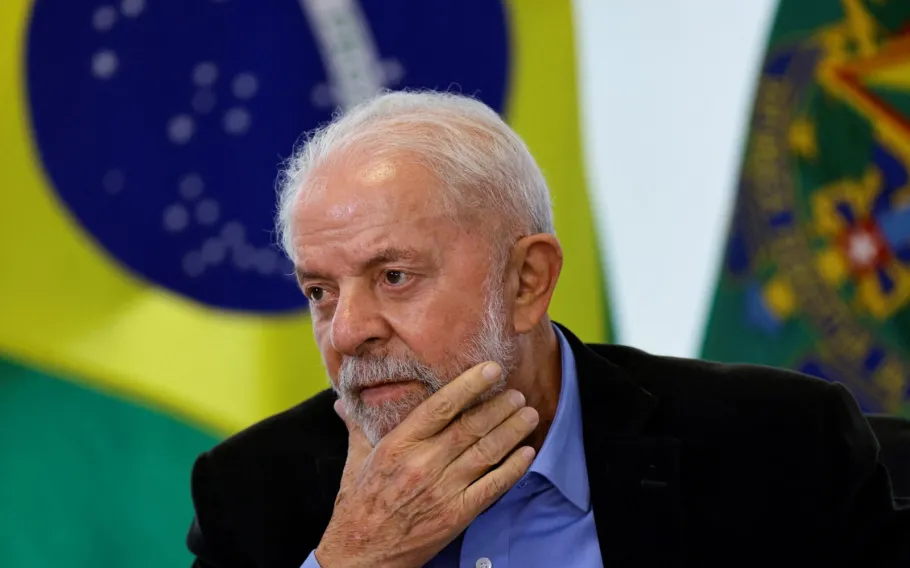 Campanha de Lula decide pedir cassação de chapa de Flávio por ‘manipulação algorítmica’ da Meta Campanha de Lula decide pedir cassação de chapa de Flávio por ‘manipulação algorítmica’ da Meta
