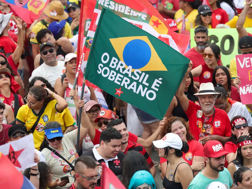 BRASIL NAS RUAS COM LULA BRASIL NAS RUAS COM LULA