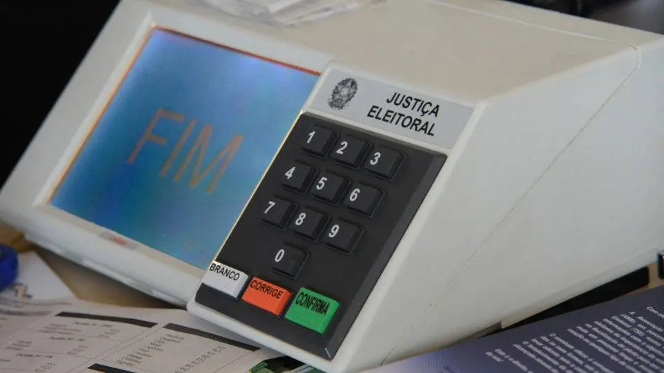 PSOL, Missão e mais três não devem atingir cláusula de barreira PSOL, Missão e mais três não devem atingir cláusula de barreira